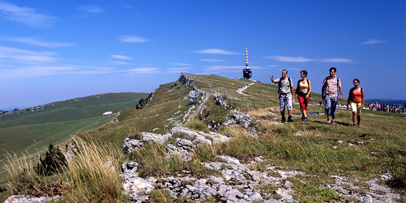 hiking at the jura ridgeway